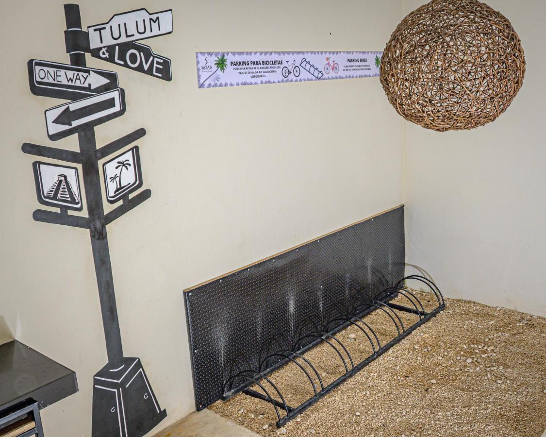 Moonshine Tulum Hotel & Hostel Екстериор снимка