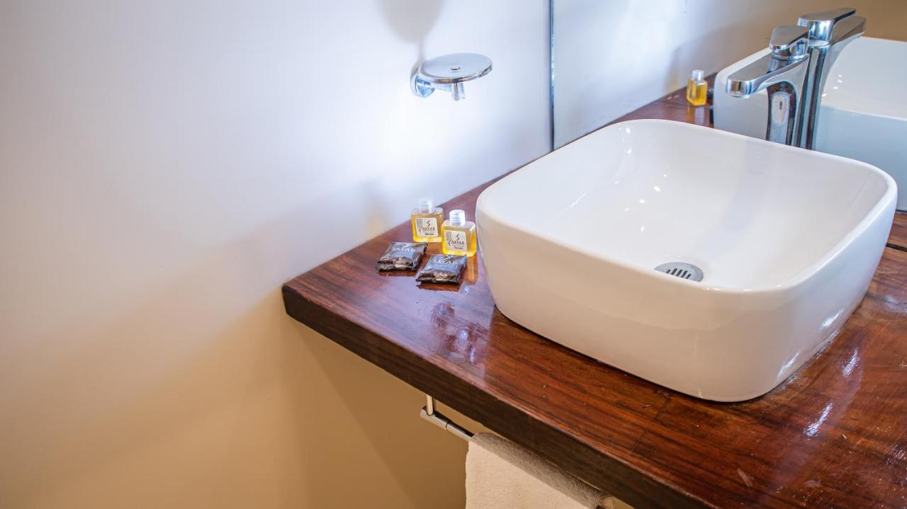 Moonshine Tulum Hotel & Hostel Екстериор снимка