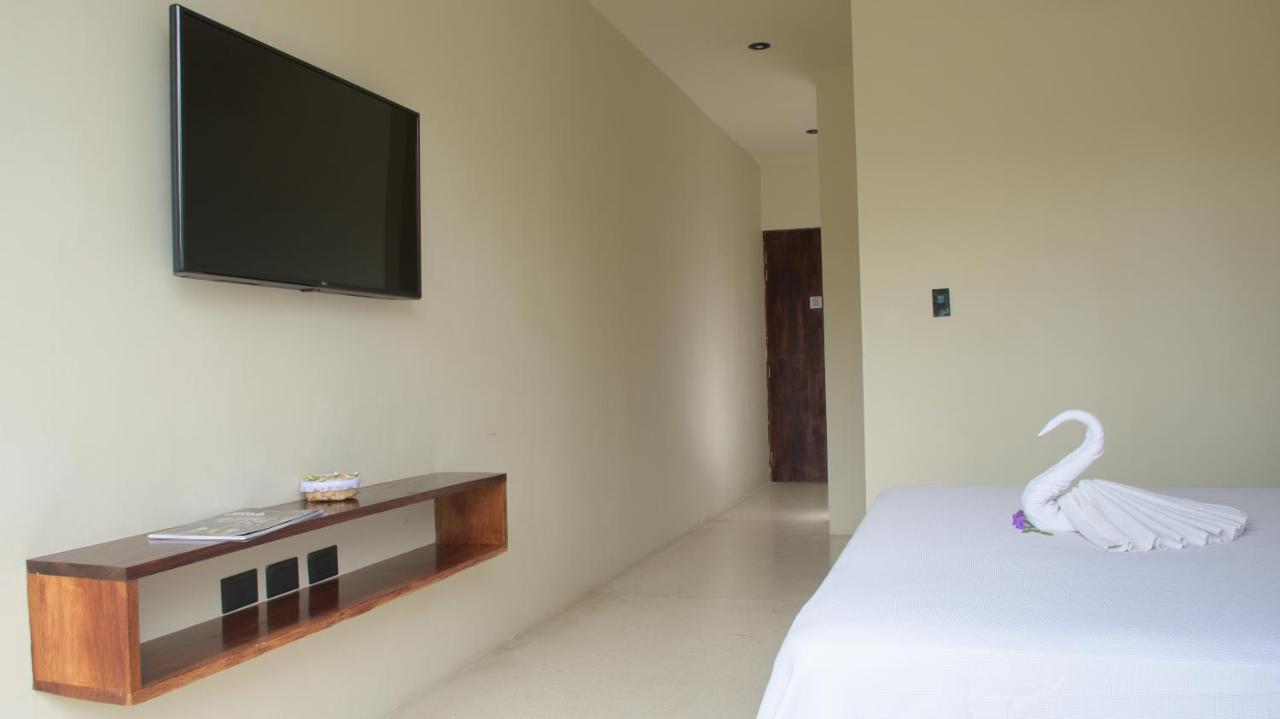 Moonshine Tulum Hotel & Hostel Екстериор снимка