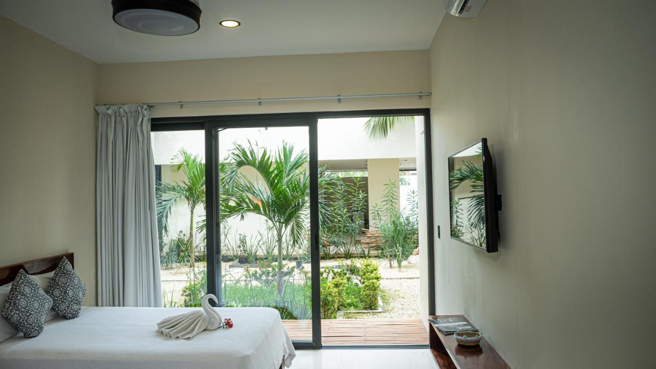 Moonshine Tulum Hotel & Hostel Екстериор снимка