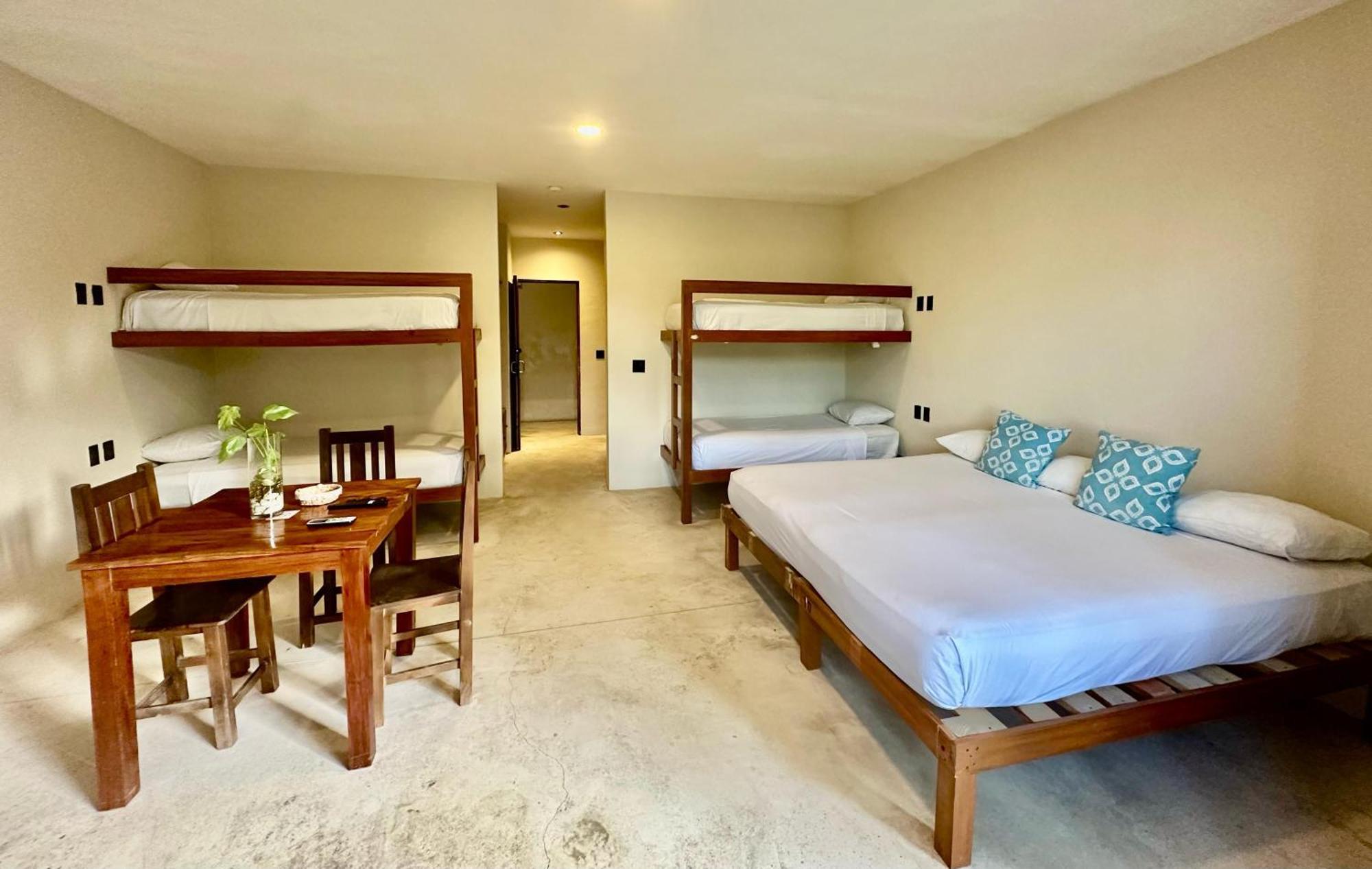 Moonshine Tulum Hotel & Hostel Екстериор снимка