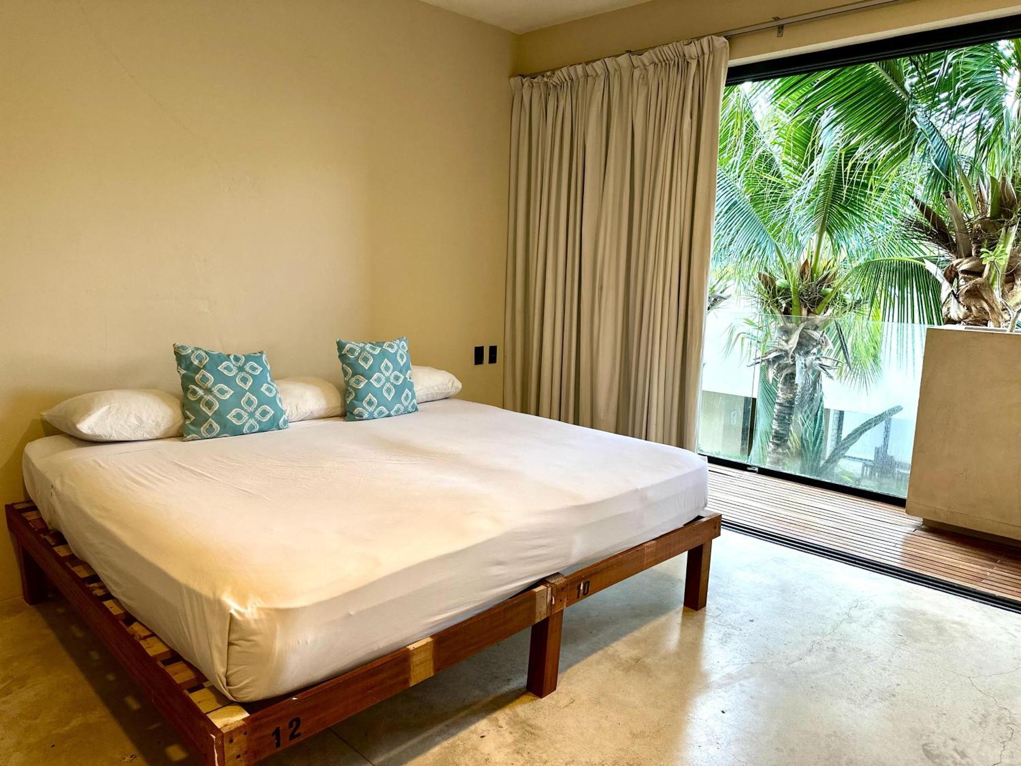Moonshine Tulum Hotel & Hostel Екстериор снимка